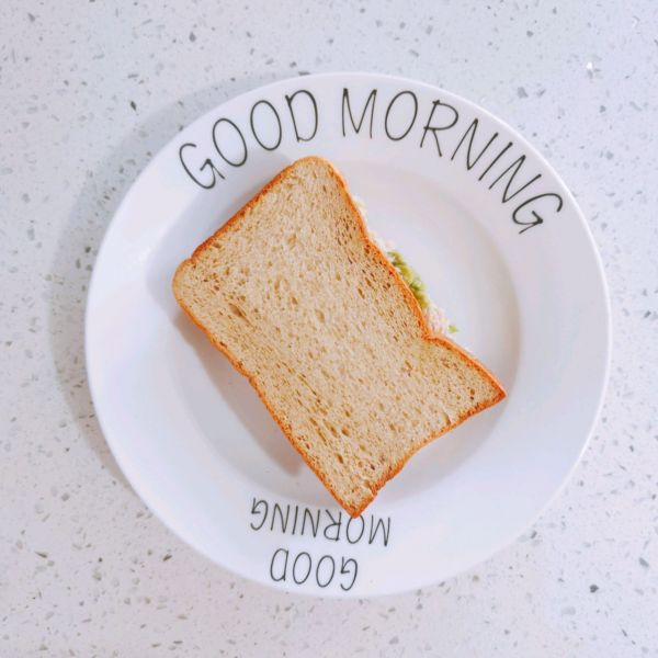 金枪鱼土豆泥沙拉三明治