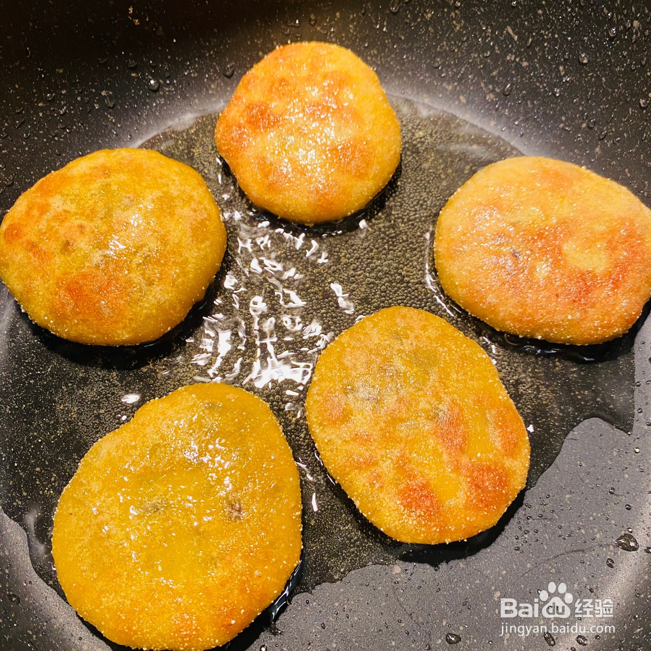 时令美味柿子红豆饼的做法