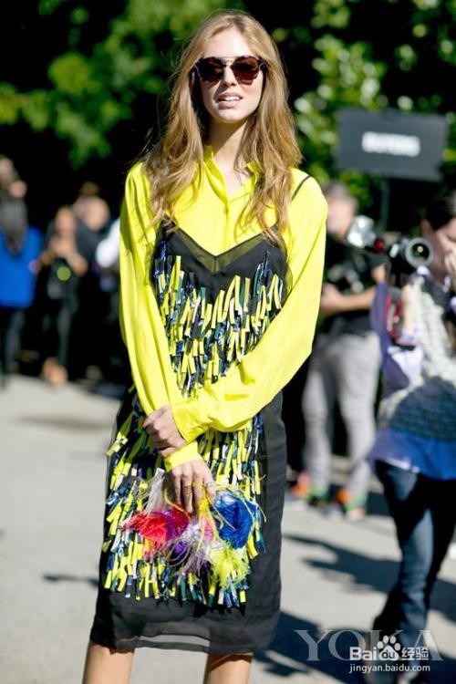 吊带裙如何穿搭更具仙气