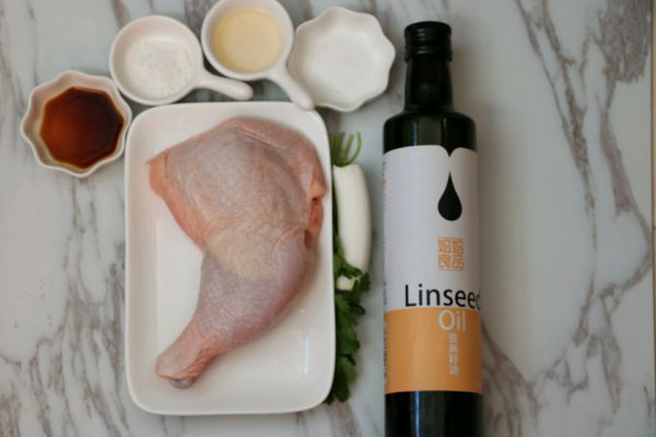 亚麻籽油凉拌鸡腿丝