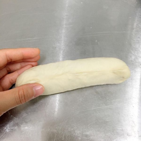 烤肠芝麻香葱面包