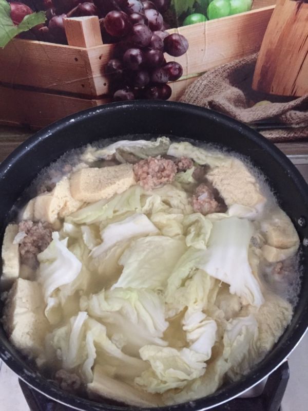 白菜粉丝丸子汤