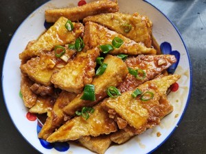 老爸的拿手绝活家常煎豆腐