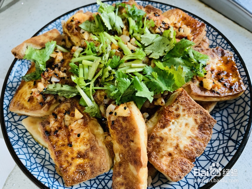 忍不住流口水的黄金豆腐