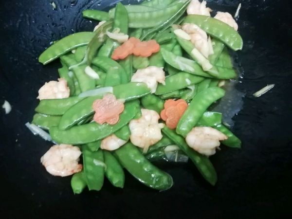 下饭菜……荷兰豆炒虾仁