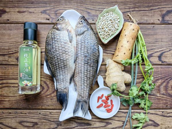 薏米山药鲫鱼汤