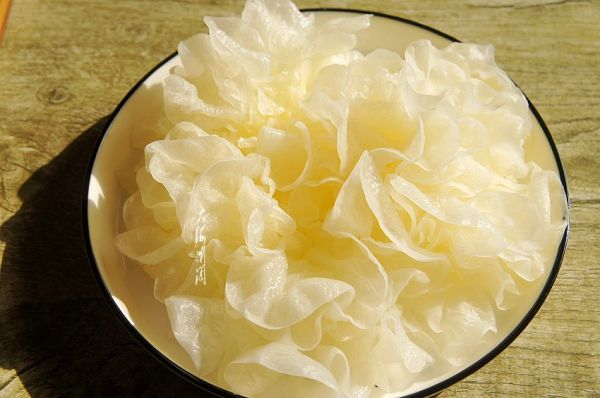 银耳牛肉肠水果沙拉