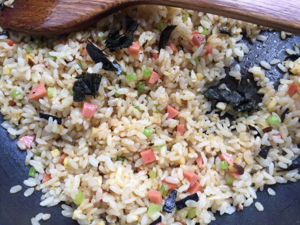 咸蛋黄三色炒饭