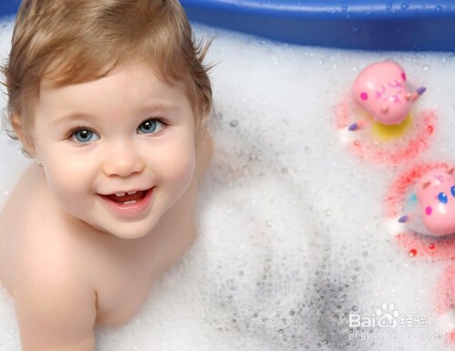 婴儿洗澡时的注意事项