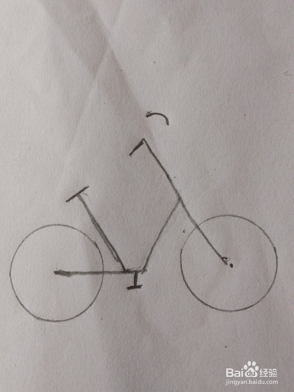 用简笔画画出一辆摩拜单车