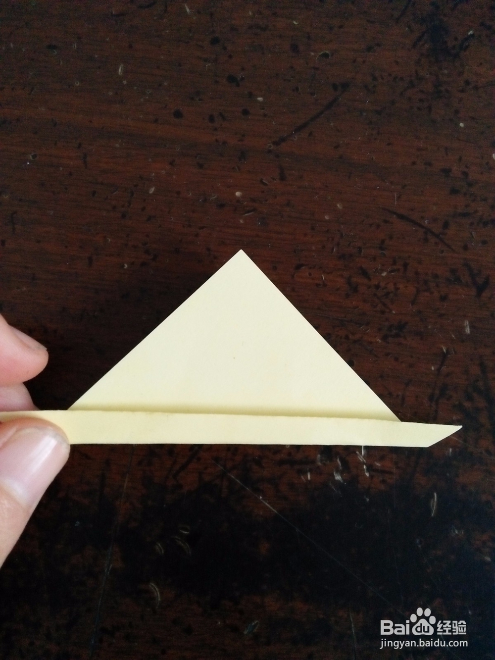 如何用纸折可爱的兔子