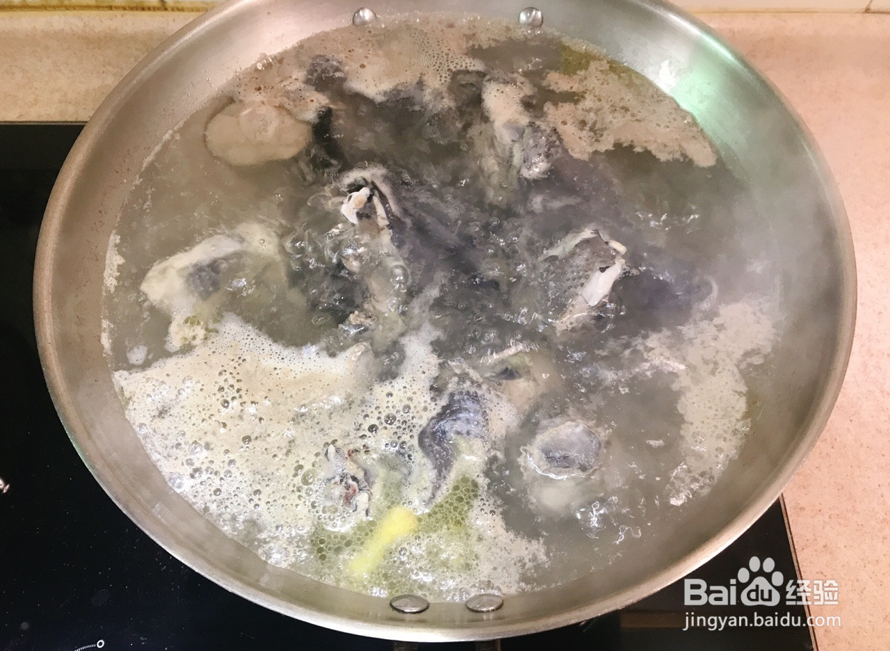 药膳乌鸡汤的做法