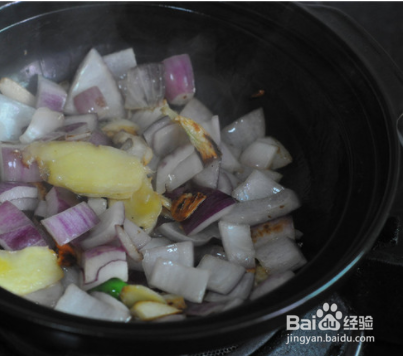 三汁焖鱼怎么做？