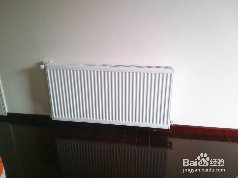 何种采暖方式更靠谱?地暖VS暖气片全方位解析