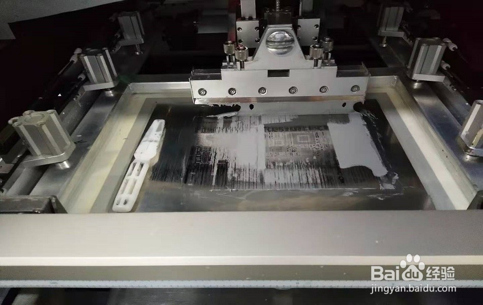 人工清洗钢网的方法