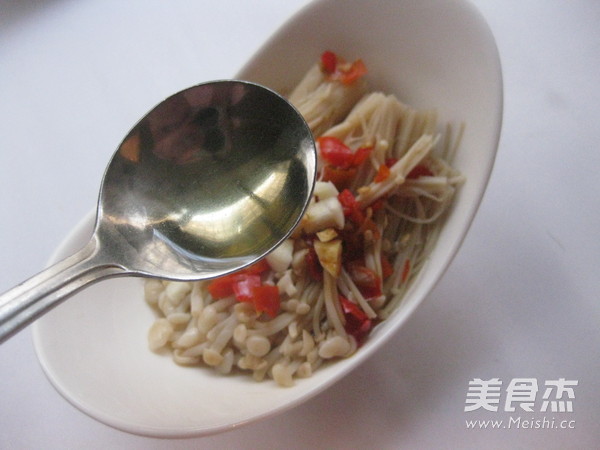 剁椒金针菇的做法