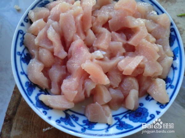 制作辣子鸡丁的方法