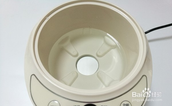 祛湿排毒的薏米红豆粥