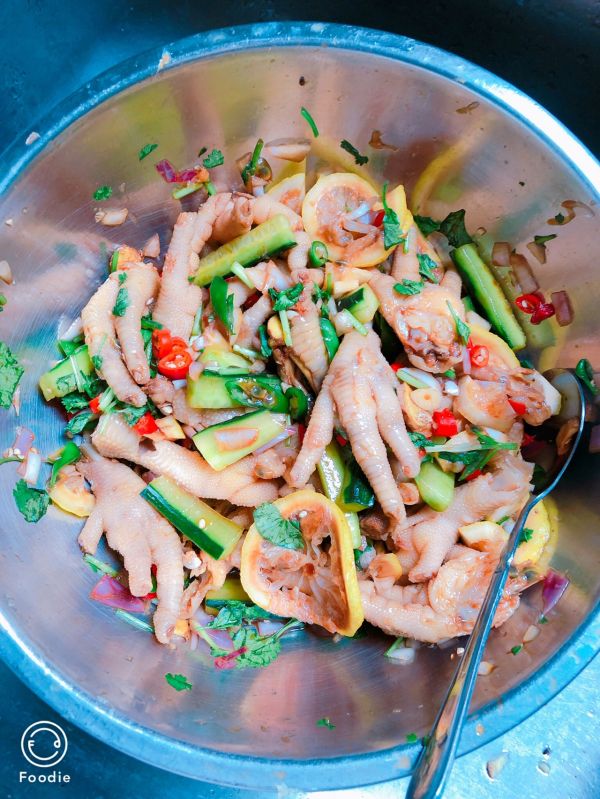 柠檬百香果泡凤爪