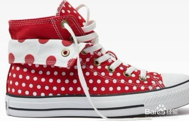 红色单鞋怎么搭配鞋带