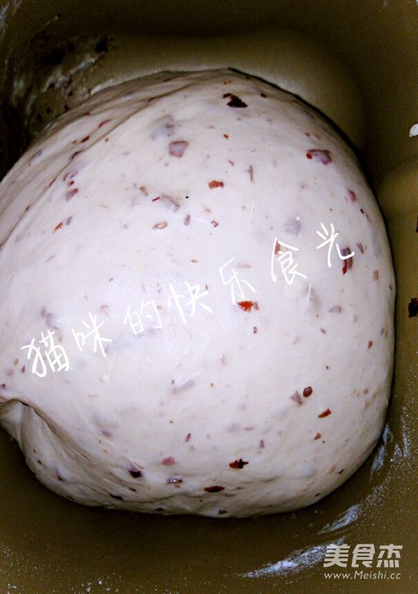 蔓越莓花环面包