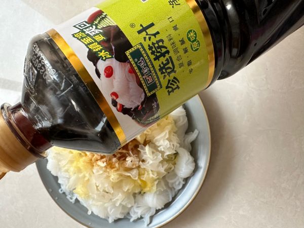 减脂凉拌银耳魔芋丝