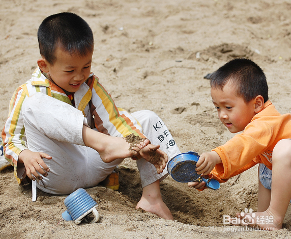 如何激发幼儿户外体育游戏的兴趣