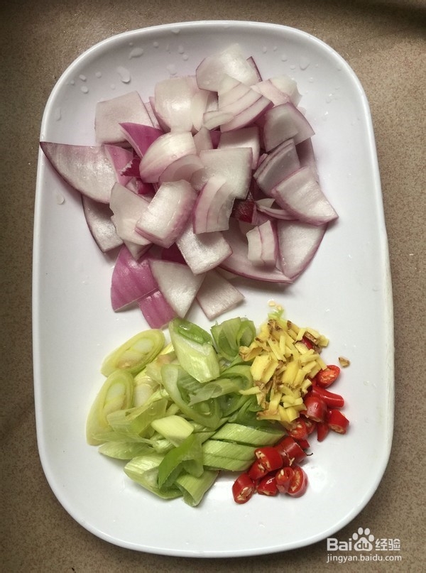 如何制作美味健康的洋葱生蚝