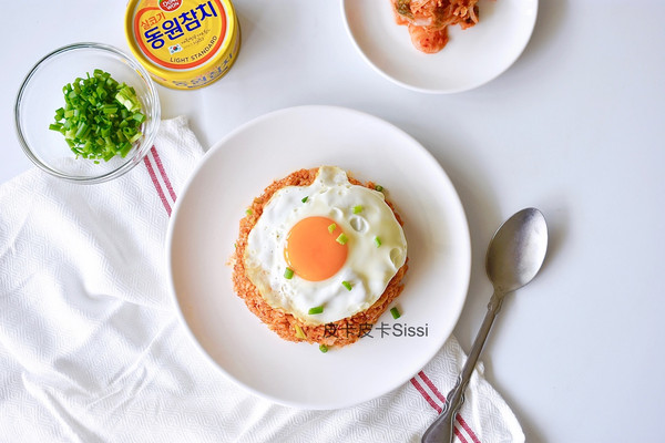 韩国泡菜金枪鱼炒饭