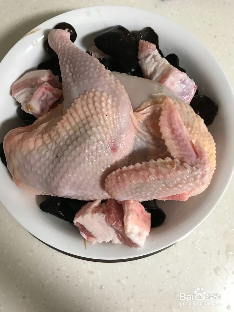 如何做出赣味清蒸鸡?