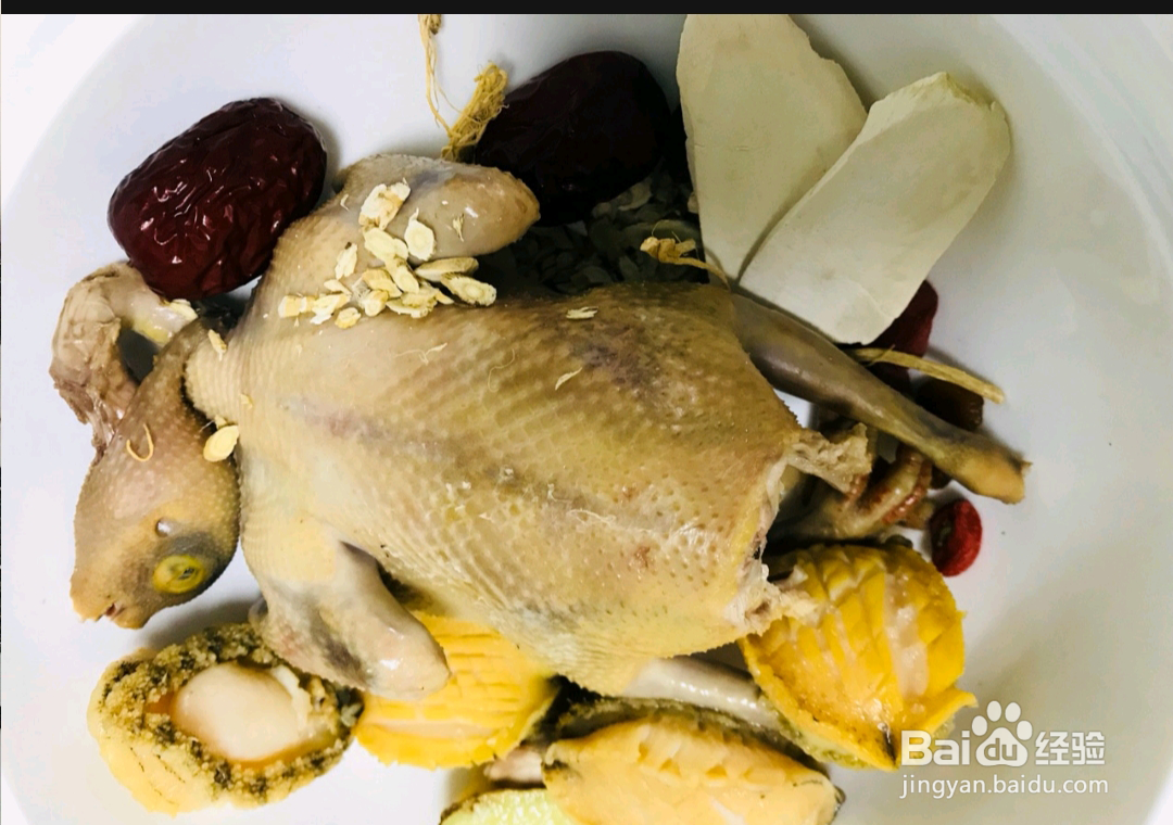 如何做出鲍鱼辽参炖鸽？