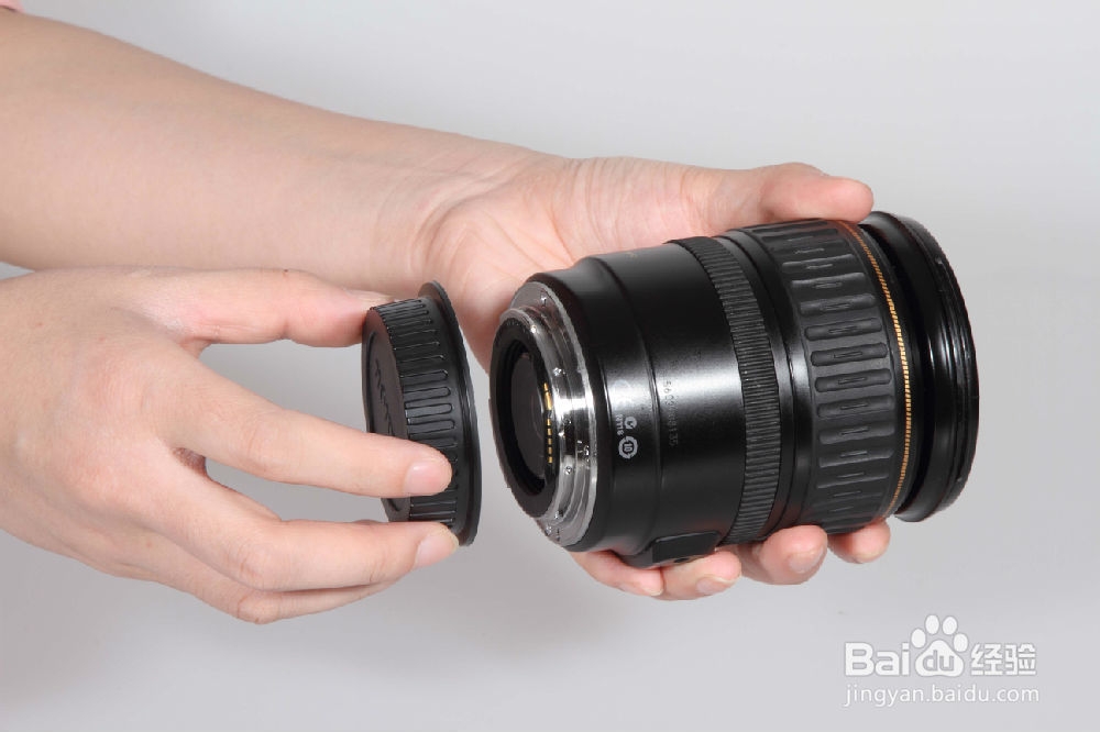 机身镜头盖怎么用