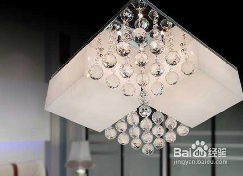 高品位吸顶灯成就时尚一族