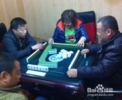 楼上总是打麻将怎么办