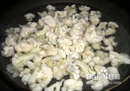 菜花华丽变身成保健皇后——干煸豌豆菜花