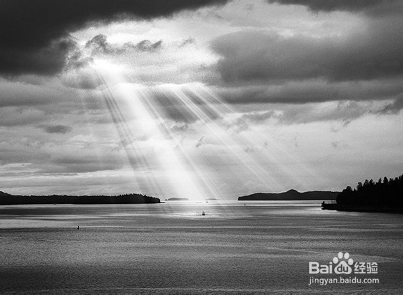 【photoshop技巧】穿破云层的光线效果