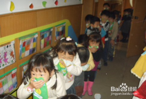 遇到突发火灾是如何进行自救【2】