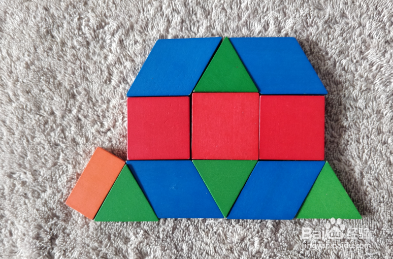 用蒙氏积木怎样拼一只探头的蜗牛?