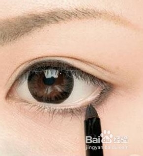 图解眼线画法，让你更具魅惑力