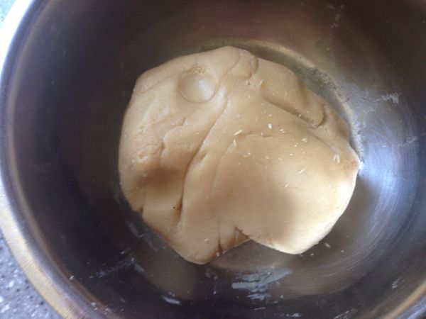 广式白莲蓉月饼