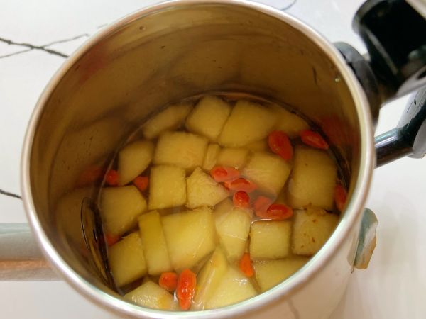 苹果蔓越莓水果茶