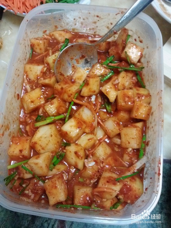 怎么做萝卜块泡菜