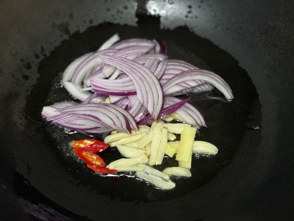 鲜虾鲍鱼鸡翅煲