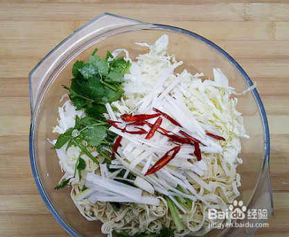 白菜心土豆丝凉拌菜做法