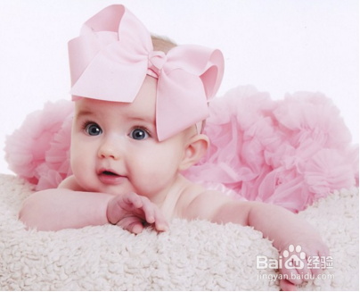 秋冬换季温差大，宝宝该如何正确穿衣？