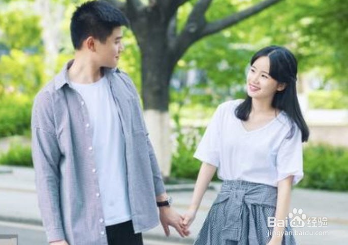 约会结束后男生怎么给女生发微信呢？