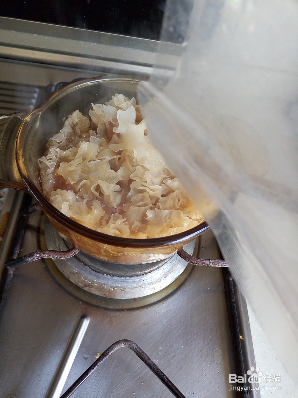 燕窝如何制作能够显得最粘稠?