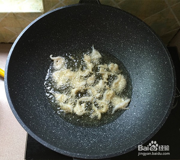酥炸银鱼的步骤