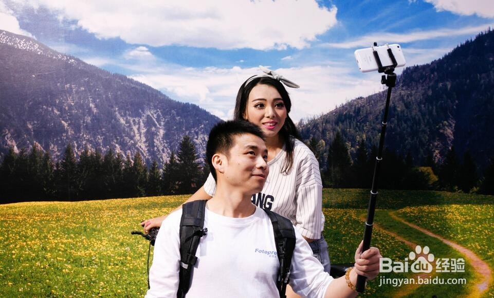 如何拍照显得脸瘦？