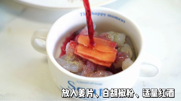 雪碧虾仁凉拌方便面